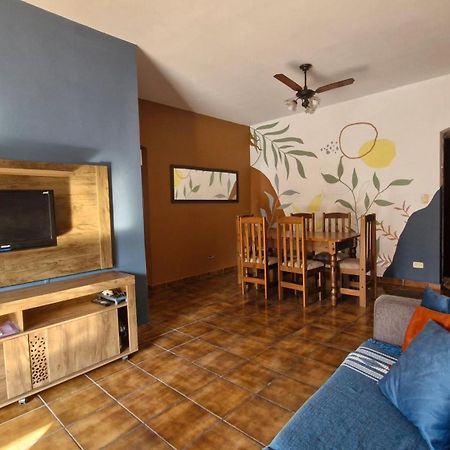 Apto Amplo, Arejado E Mobiliado Na Praia Da Enseada-Guaruja Exterior photo